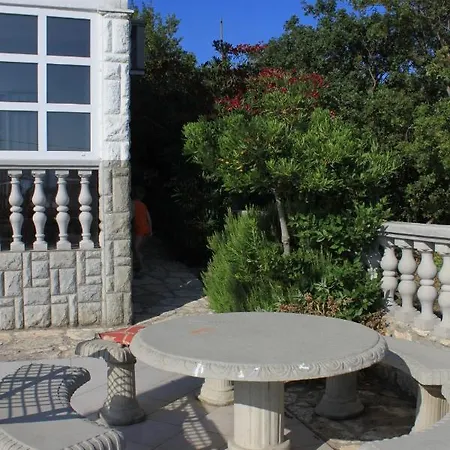 With Parking Space Preko, Ugljan - 8224