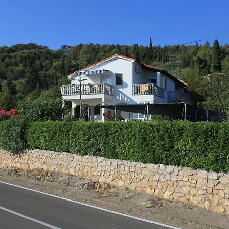 With Parking Space Preko, Ugljan - 8224