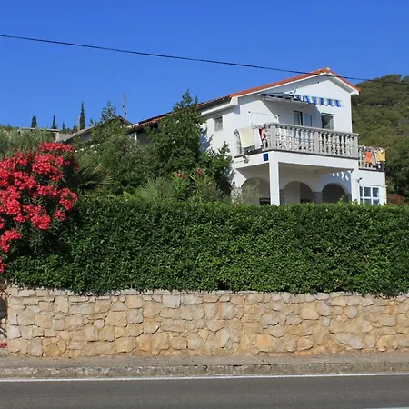 Apartament With Parking Space Preko, Ugljan - 8224 *