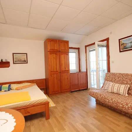 Apartment With A Parking Space Preko, Ugljan - 8224