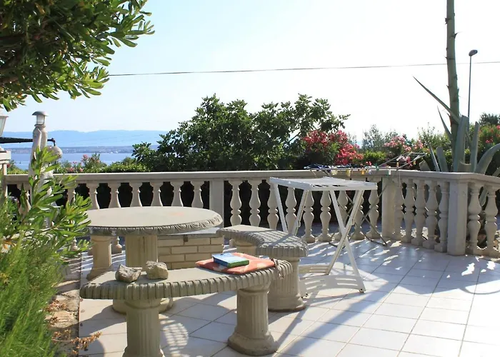 With Parking Space Preko, Ugljan - 8224 * بريكو