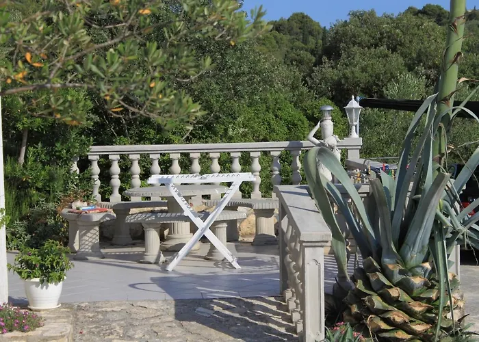 With Parking Space Preko, Ugljan - 8224 *