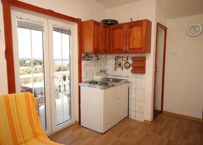 With Parking Space Preko, Ugljan - 8224 *